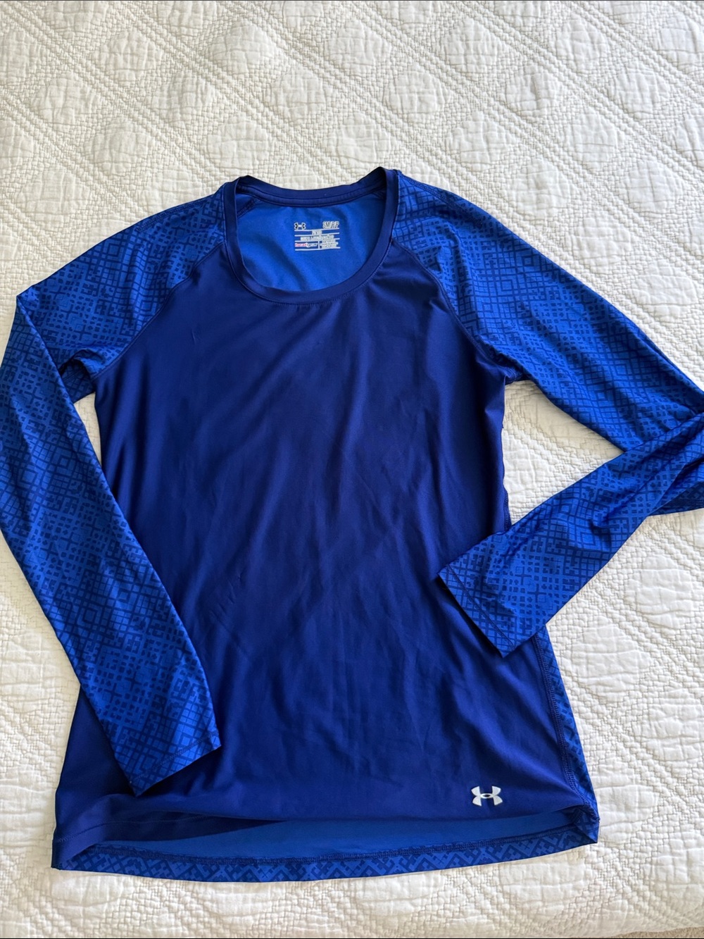 Under Armour UA HeatGear -Keeps You Cool - Long Sleeves Athletic Tee  Royal Blue - Picture 8 of 9